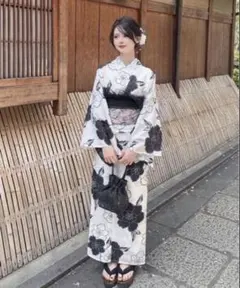 グレイルGRL 花柄モノトーン浴衣[gi1612] - メルカリ
