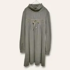 【コムサイズム】タートルネックチュニック　リボン　フロントタック　グレー　F