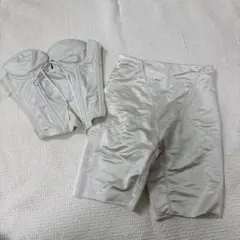 アイボリー コルセットとショーツ セット