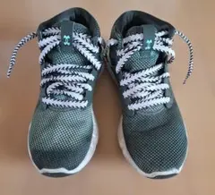 Under Armour スニーカー 25cm カーキのサムネイル