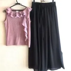 ☆フリル付きピンクノースリーブニット ☆フレアーパンツセット