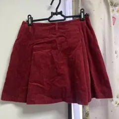 GU コーデュロイスコート 赤 プリーツミニスカート