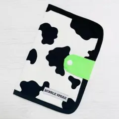 母子手帳ケース お薬手帳ケース　通帳ケース　牛柄　ネオングリーン