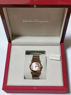 フェラガモ Ferragamo レディース クォーツ 時計 VEGA ベガのサムネイル