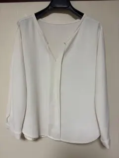 未使用品】maison de R メゾンドアール ノースリーブ ねじれトップス