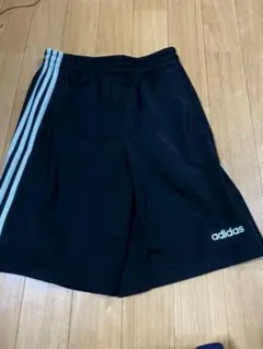アディダス　ハーフパンツ　新品　　Oサイズ