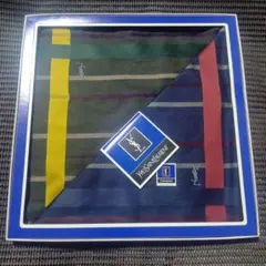 Yves Saint Laurent ハンカチ 専用箱付き