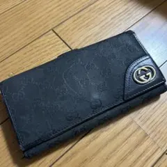 GUCCI グッチ 長財布 ブラック GGキャンバス レザー ロゴ金具