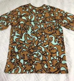 コレクションで人気のあったトップス。今の季節にピッタリです。のサムネイル