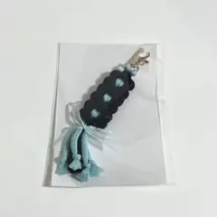 マクラメ　キーホルダー　メンカラ