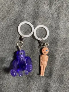 青鬼　めじるしアクセサリー　2点　美品　スクワット鬼　人形