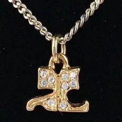 クレージュ ロゴ ゴールドカラーネックレス 良品 44257 - メルカリ