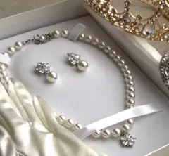 パールとクリスタルのブライダルアクセサリーセット