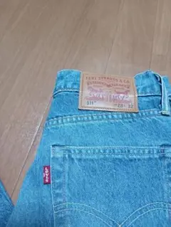 Levi's 511 ストレートデニム W28 L32 ダメージ加工