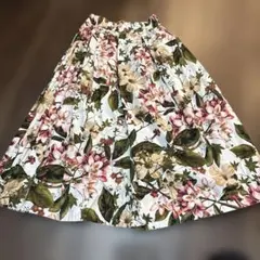 ZARA フラワースカートのサムネイル