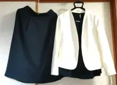 ホワイトジャケットとネイビー ブラウス スカートセット スーツ