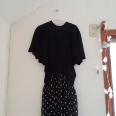 お値下げ中!コムデギャルソン・黒と白の水玉模様 半袖ロングワンピース