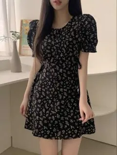 SHEIN 花柄ミニワンピース