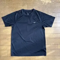 Nike DRI-FIT ブラック 半袖Tシャツ