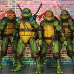 【新品未開封】NECA 実写映画版 タートルズ 2 4体セット TMNT フィギュア】NECAの旧実写版タートルズ2をレビュー