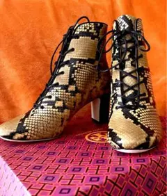 トリーバーチ　定価71,500円　プレゼントにも　ブーツ　24cm