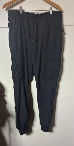 H&M ジョガーパンツ