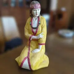 アイヌ女性の置物