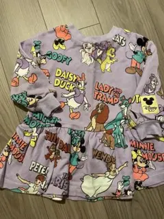 H&M Disney 100周年記念 キャラクター総柄スウェットのサムネイル