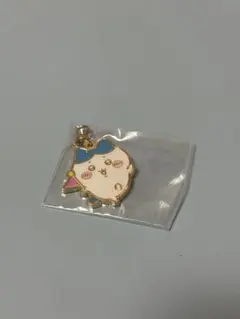 ちいかわパーク ゲーム 参加賞 メタルチャーム ハチワレ