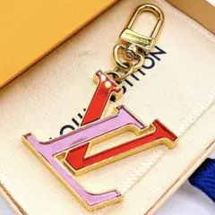 LOUIS VUITTON ルイヴィトン ポルトクレ LV イニシアル ゴールド