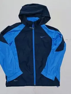 NIKE 　フード付きジャンバー　140cm
