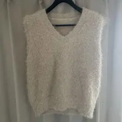 ラジエム　 クリーム　シャギーベスト