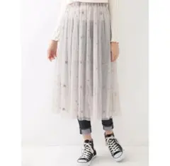 花柄刺繍チュールスカート