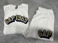 GAP セットアップ ベージュ