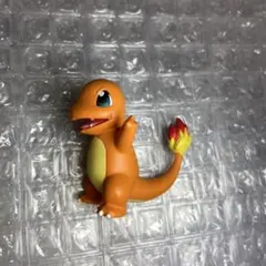 ポケモン　モンコレ　ヒトカゲ　フィギュア