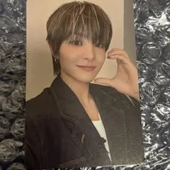 Item thumbnail for item d9a23196-61f6-4f90-a649-e91c41e0c4c1