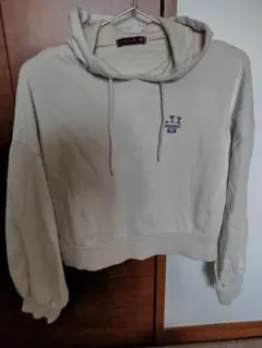Lovetoxic ベージュ フード付きクロップドパーカー　Мサイズ（150）