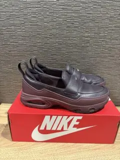 Nike エアマックス フェノメナ
