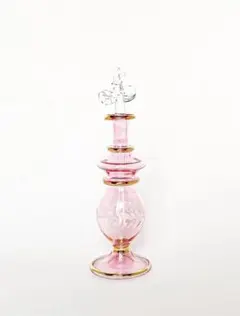 香水瓶 ピンク　The Perfume Oil Factory