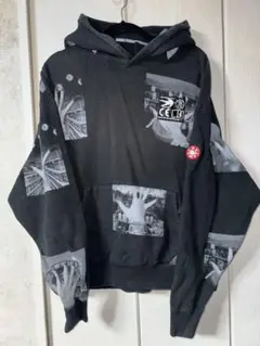 ユ*ウ様 C.E CAVEMPT グラフィックパーカー ブラック L