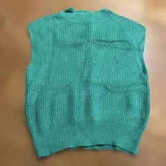 グリーン ニットベスト　ローリーズファーム