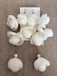 BRIDE ME 花モチーフ　ピアス　ブライダルアクセサリー