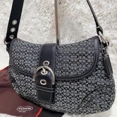 未使用級 Coach soho bag ワンショルダーバッグ シグネチャー