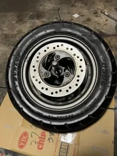 ホンダ リード90 純正　フロントタイヤ　ホイールのサムネイル