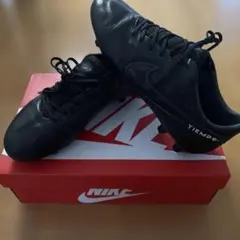 NIKE TIEMPO ブラック サッカーシューズ