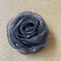 グレー コサージュ　卒業式、入学式