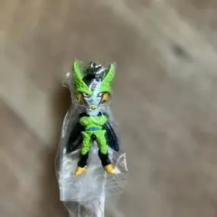 新品　ドラゴンボール　セル　キーホルダーのサムネイル