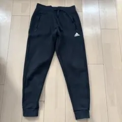 adidas トレーニングパンツ 黒