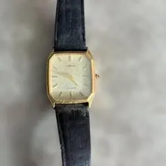 ゴールドクォーツオクタゴン時計