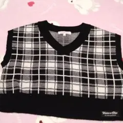 ビビアンブルー　トレーナー　チェック　黒　白　セーター　チョッキ